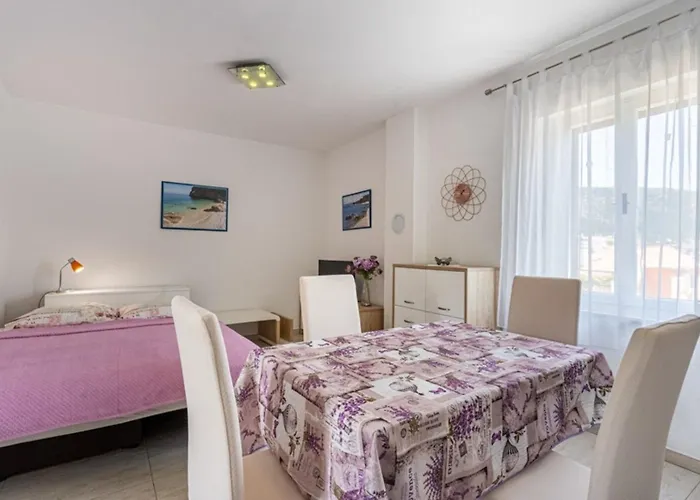 Mici 2 Apartment *
